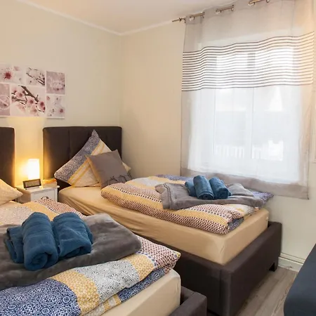 Blumeninsel דירה