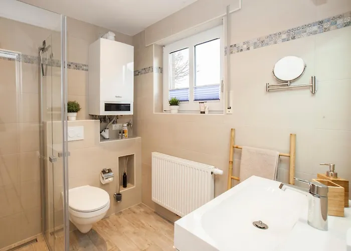 Blumeninsel 公寓 *